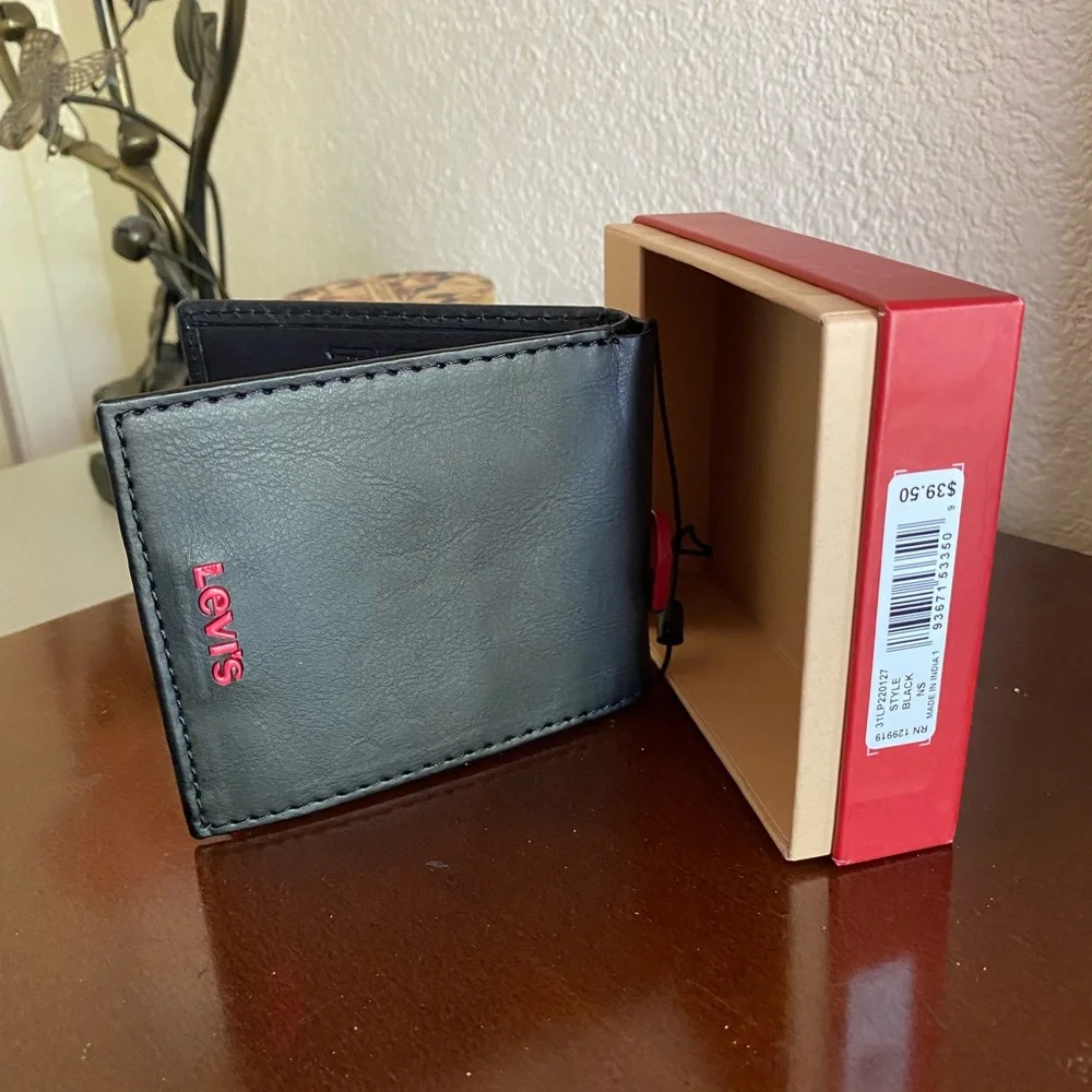 Men’s Wallet - Picture 8 of 8